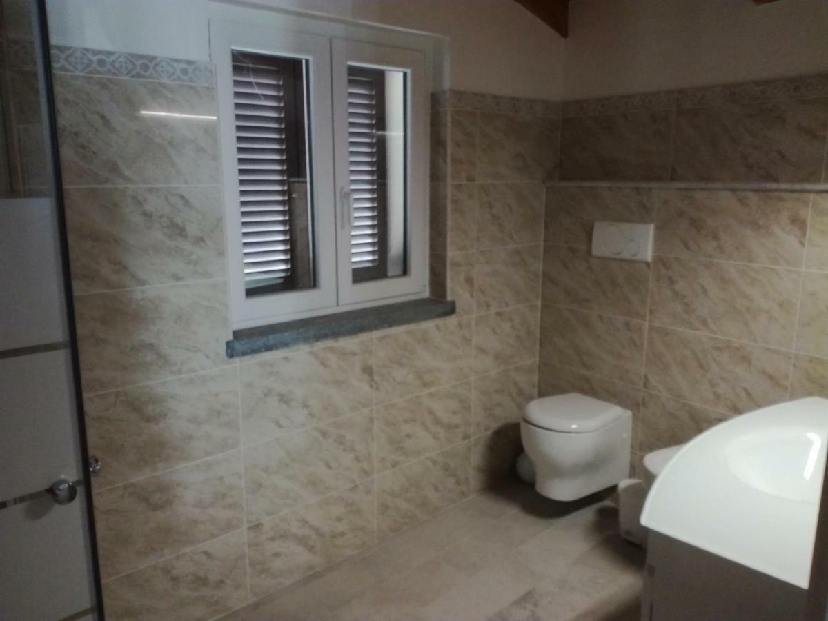 Ferienwohnung Casa Stefania Mandello del Lario Exterior foto
