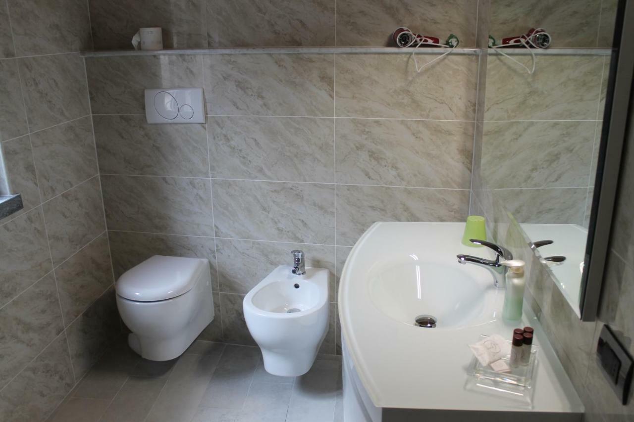 Ferienwohnung Casa Stefania Mandello del Lario Exterior foto